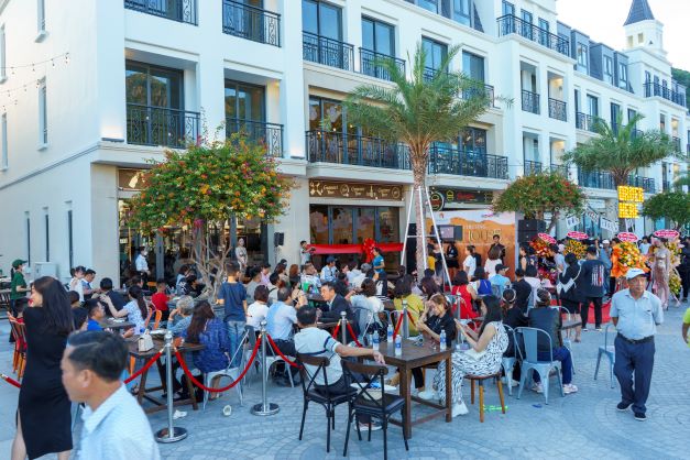 Beer House đầu tiên tại MerryLand Quy Nhơn vừa chính thức khai trương chiều 23/7 vừa qua